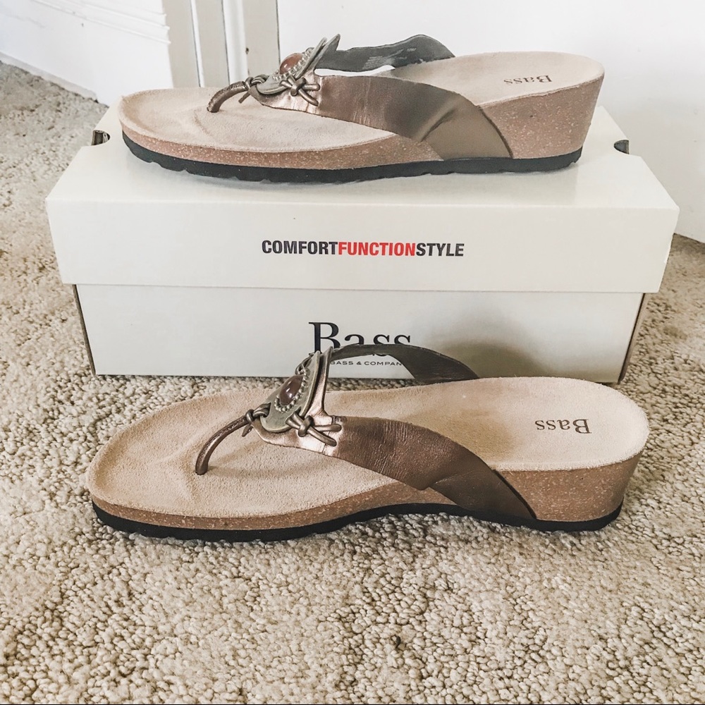 NIB! Wedge Flip Flops by Bass-Sz. 10